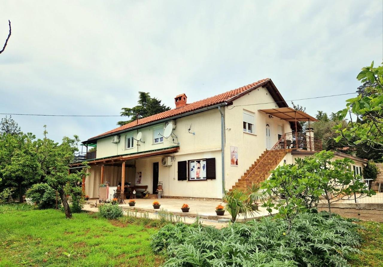 App & Beauty Loza Apartman Zambratija Kültér fotó